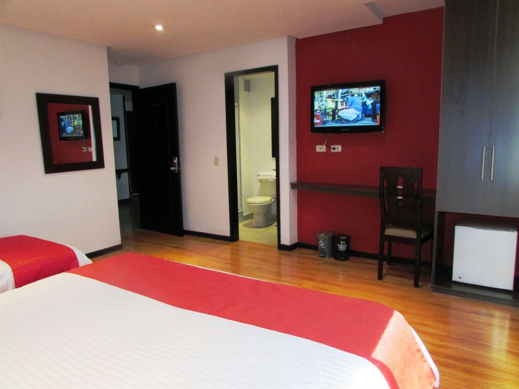 Hotel American Deluxe Bogota Buitenkant foto